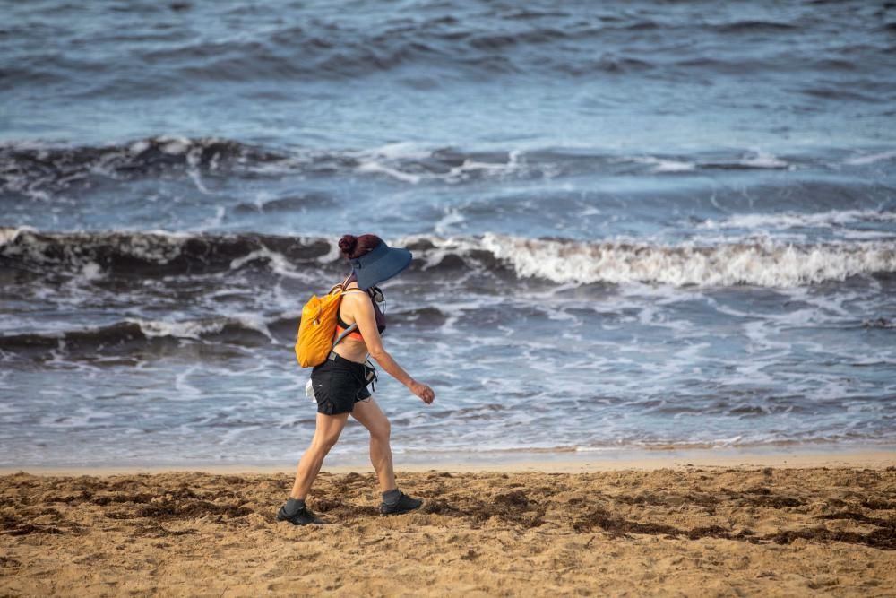 Los mallorquines vuelven a las calles para hacer deporte y pasear