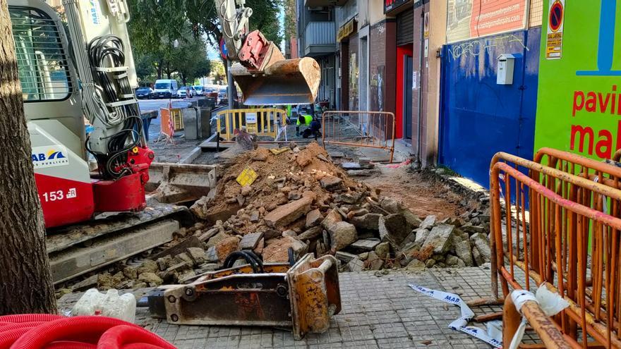 Iniciadas las obras de remodelación de la calle Salvador Dalí