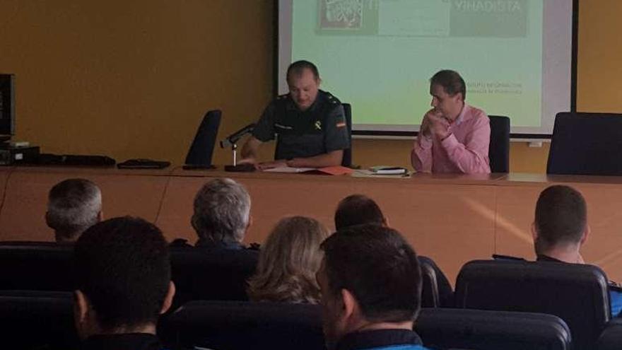 Imagen de la jornada formativa de Guardia Civil a policías locales.