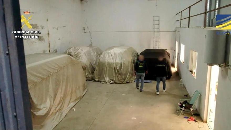 A juicio seis acusados por vender coches de alta gama robado