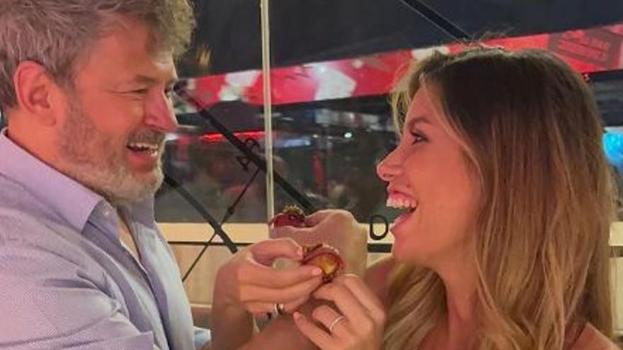 Miki Nadal le pide matrimonio a Helena Aldea en el StreetXO