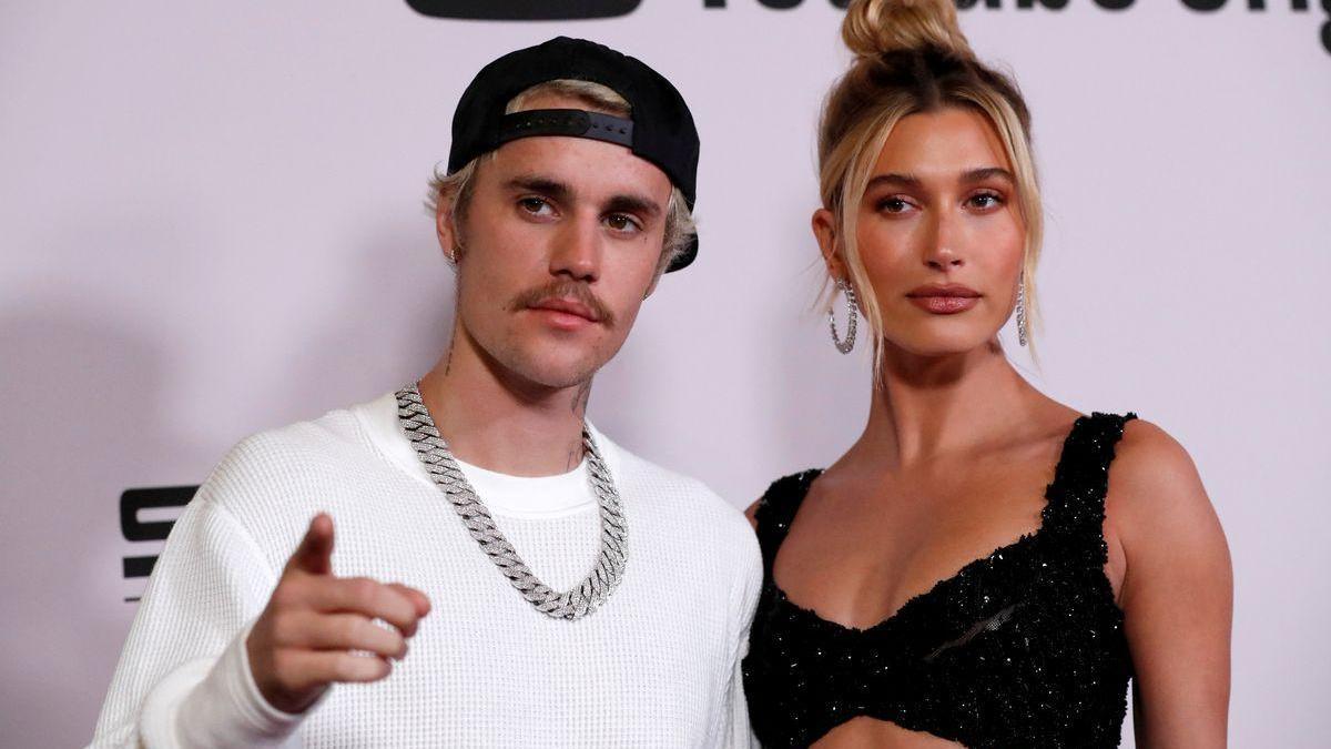 Justin Bieber vuelve &quot;por la curación de la humanidad&quot;