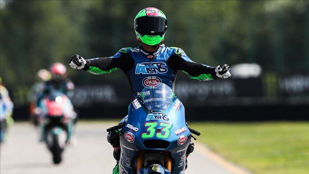 Bastianini celebrando su resultado