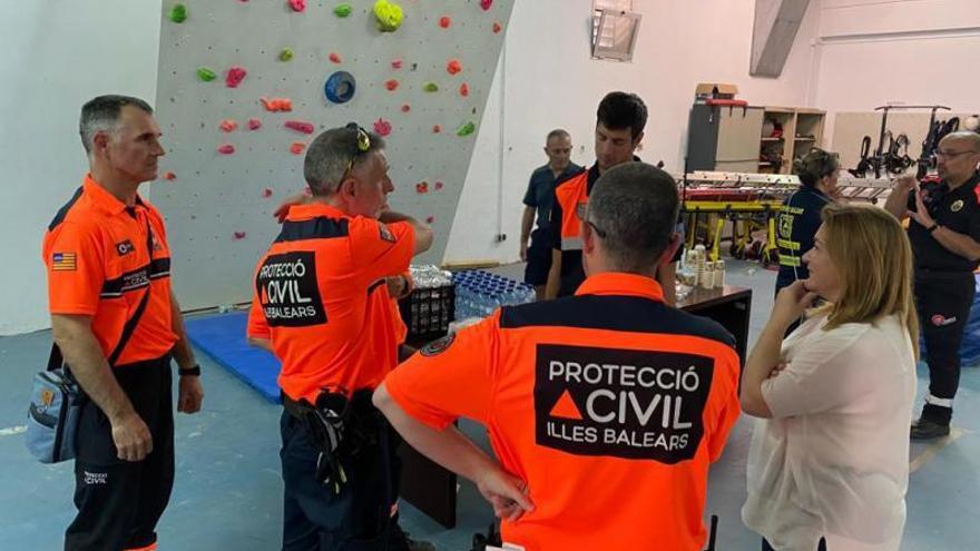 Los voluntarios de Protección Civil durante la prueba práctica | GOVERN