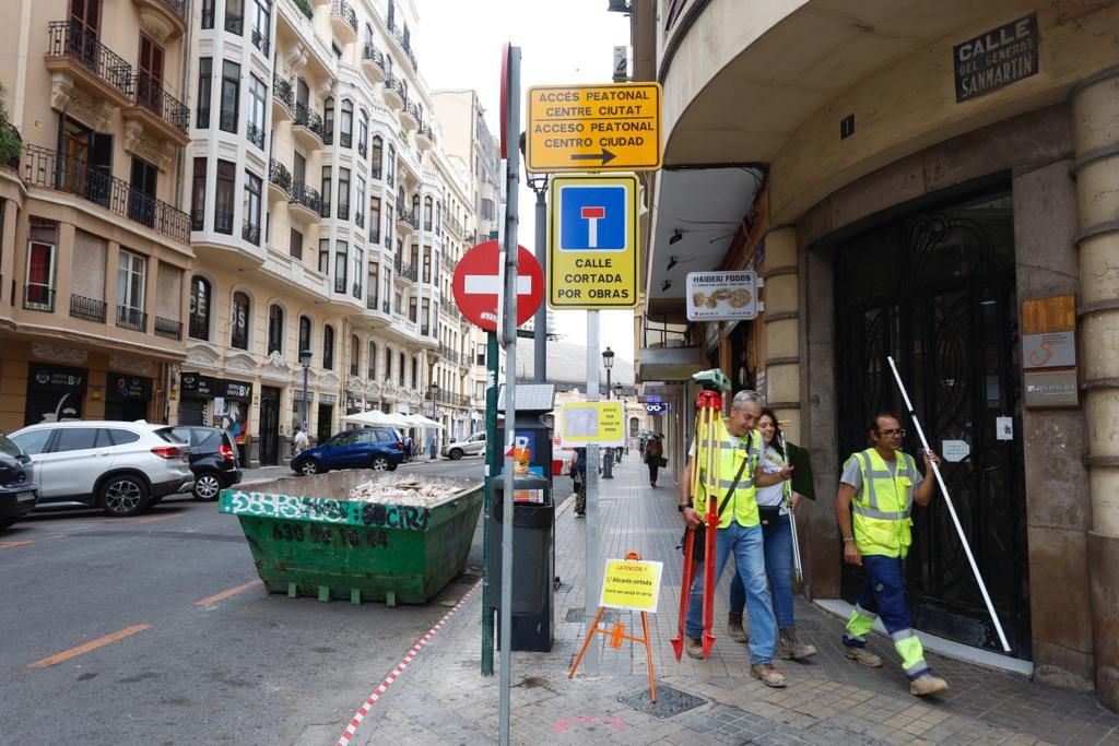 Comerciantes y vecinos, en pie de guerra por el corte de la calle Alicante