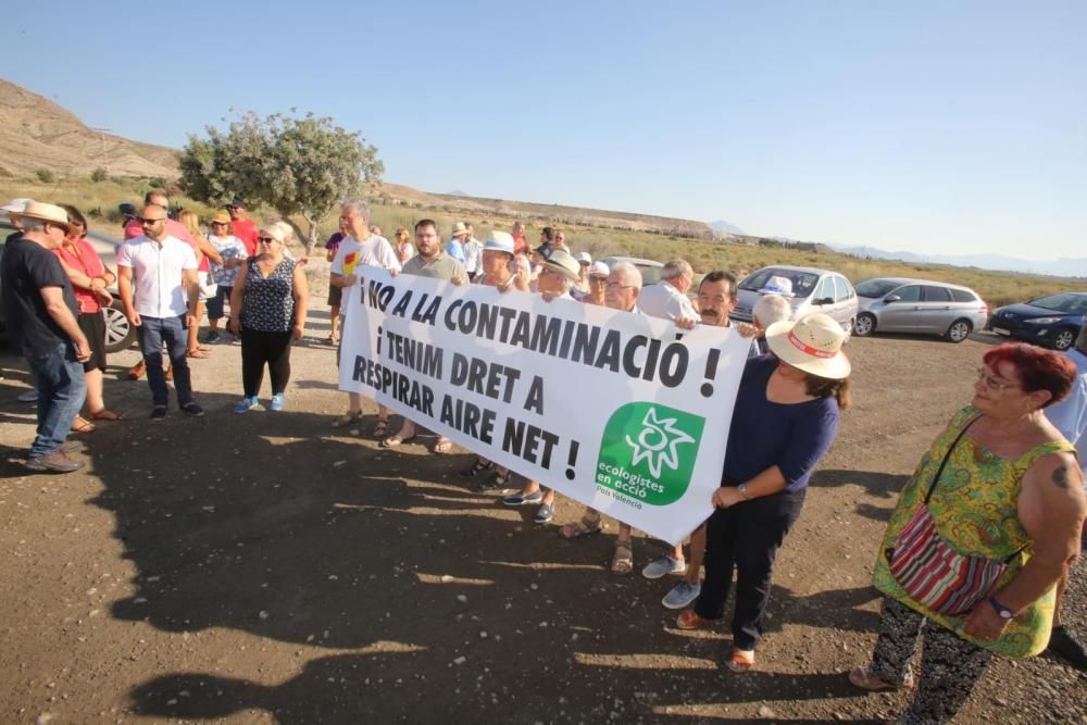 Tensión en la protesta contra una planta de residuos en Fontcalent