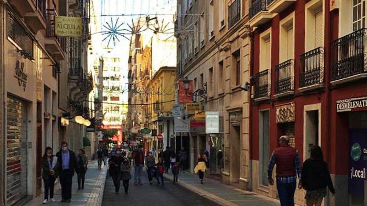 La calle Gerona será una de las que cerrará al tráfico sábados y domingos. | INFORMACIÓN