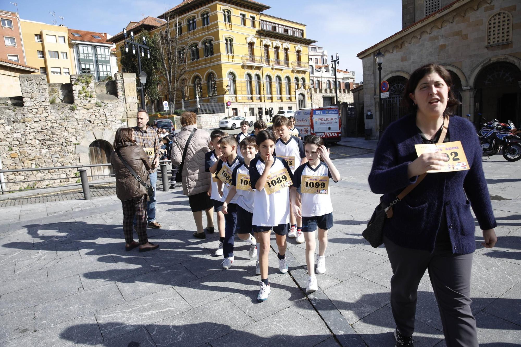 En imágenes: Carrera solidaria y jornada de convivencia en el colegio Santo Ángel