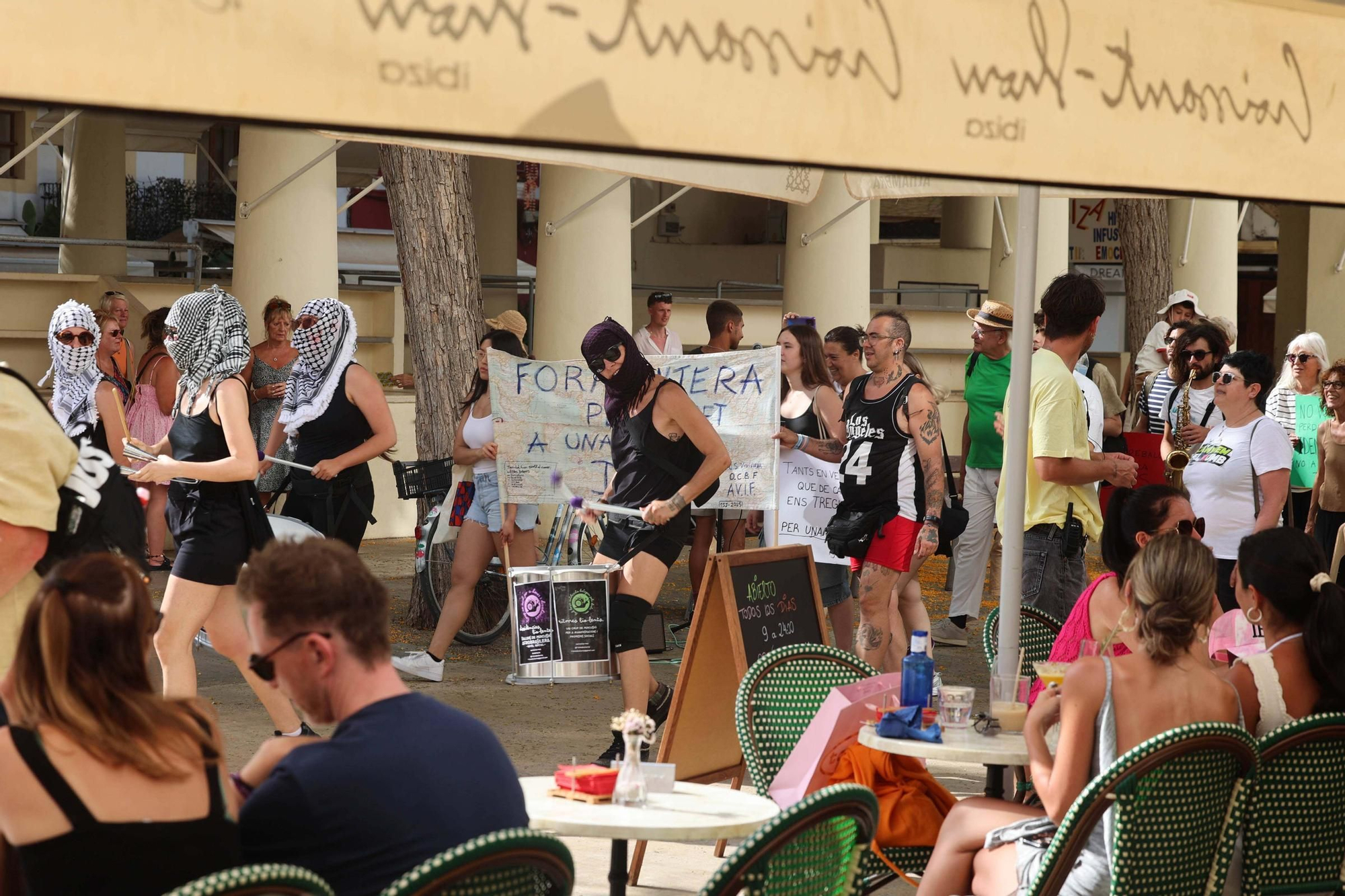 Manifestación contra la masificación turística en Ibiza