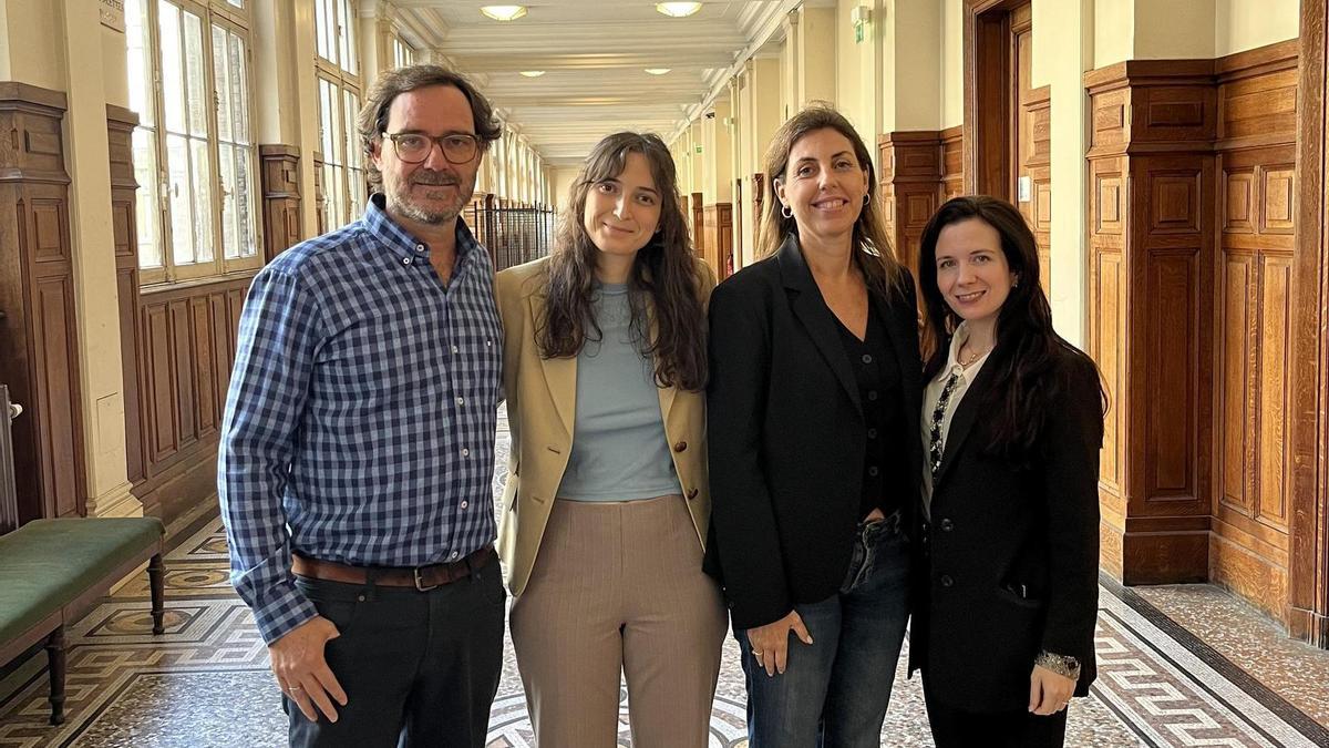 Los investigadores de la UA en el lanzamiento del proyecto.