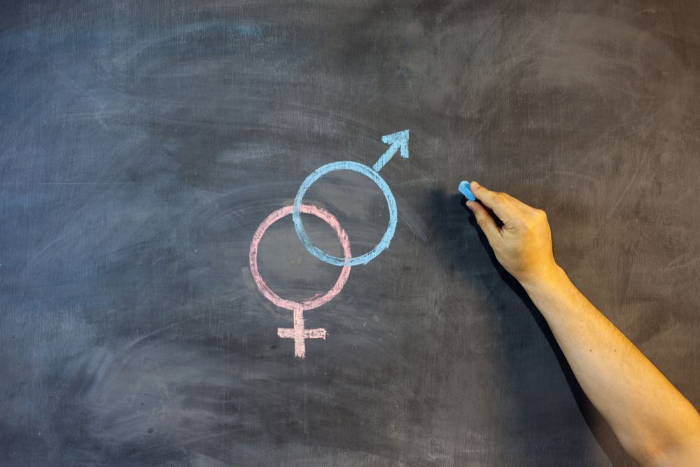 La escuela se plantea la forma de impartir educación sexual.