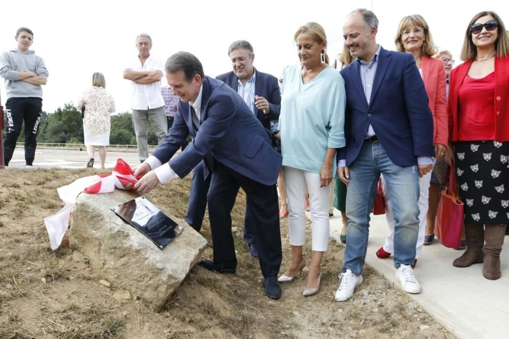 Inaugurado el parking gratuito del Álvaro Cunqueir