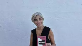 Eva Piquer guanya el premi  El Setè Cel de Salt amb  la novel·la «Aterratge»