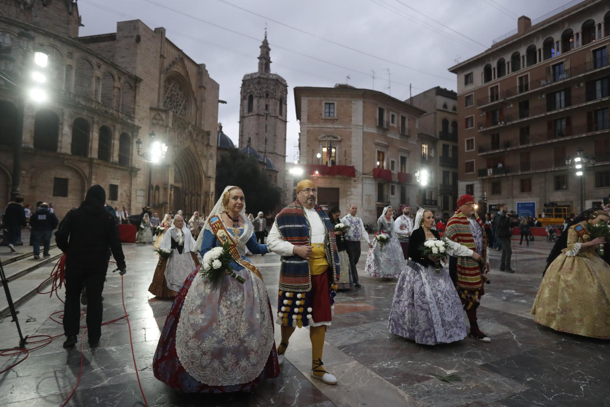 Búscate en el segundo día de ofrenda por la calle de la Paz (entre las 19:00 a las 20:00 horas)