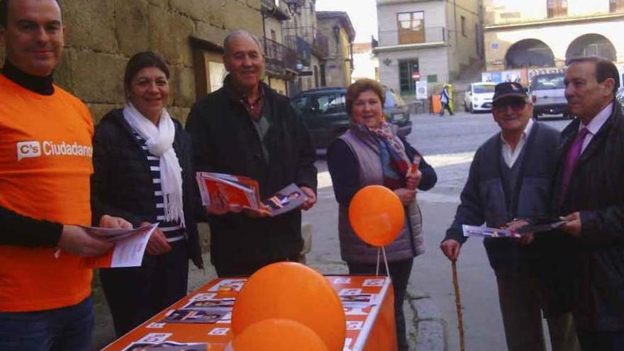 Ciudadanos hace campaña en Fermoselle