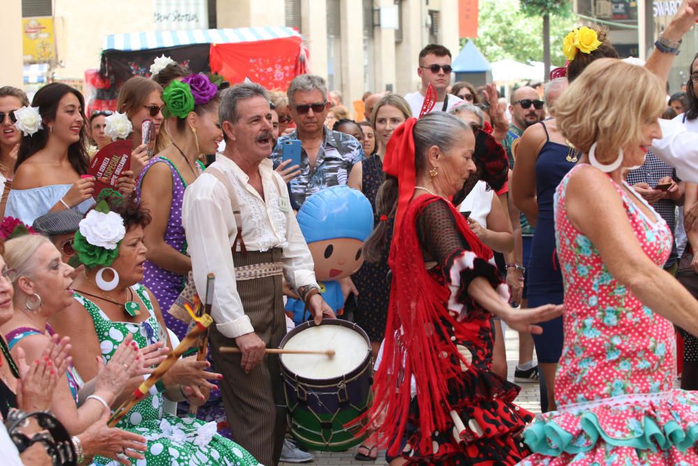 Calles llenas y mucho ambiente en el primer sábado de la feria.