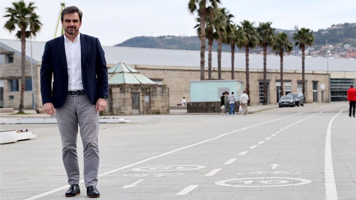 El conselleiro Diego Calvo, ayer en el Náutico en Vigo