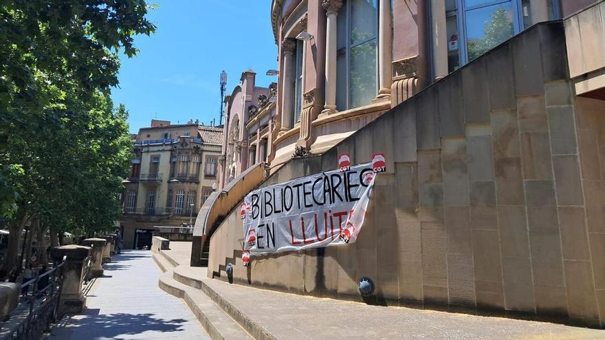 Les biblioteques es revolten