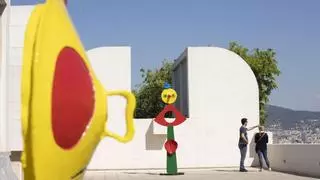 Cómo mirar Barcelona desde la azotea de Miró