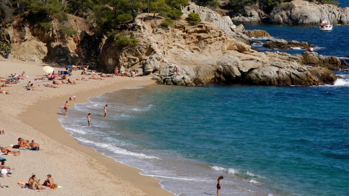 La cala Rovira, a Platja d'Aro.