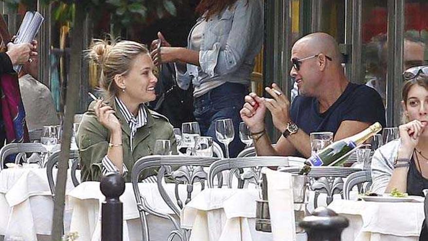 La modelo Bar Refaeli y el empresario Adi Ezra.