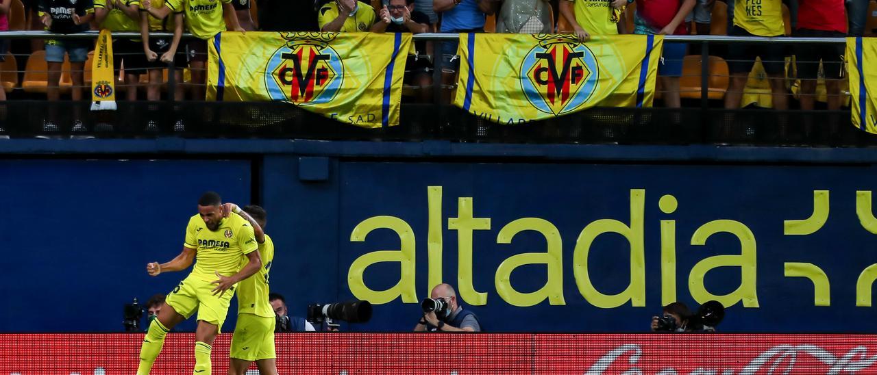 Danjuma, autor de los dos goles del Villarreal al Betis.