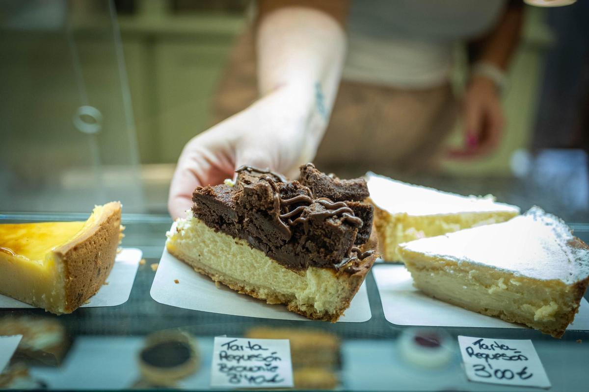 La pastelería "La Princesa de Free Heart" recibe un Solete Repsol
