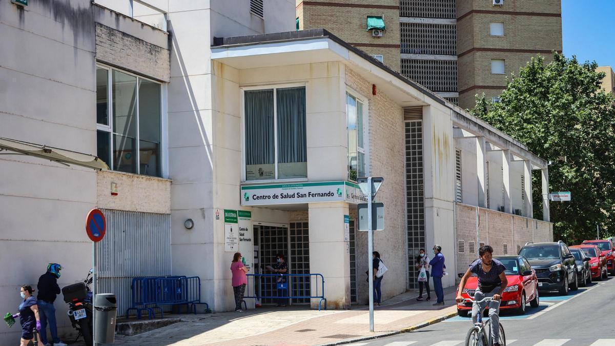 Centro de salud de San Fernando, en Badajoz.
