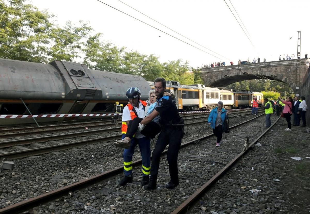 FOTOGALERÍA / Accidente de tren en Pontevedra