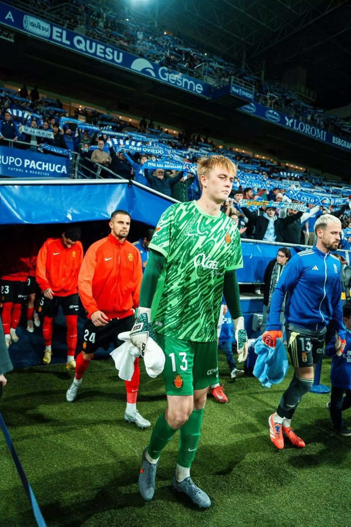 Bergström cumple a la espera de Leo Román