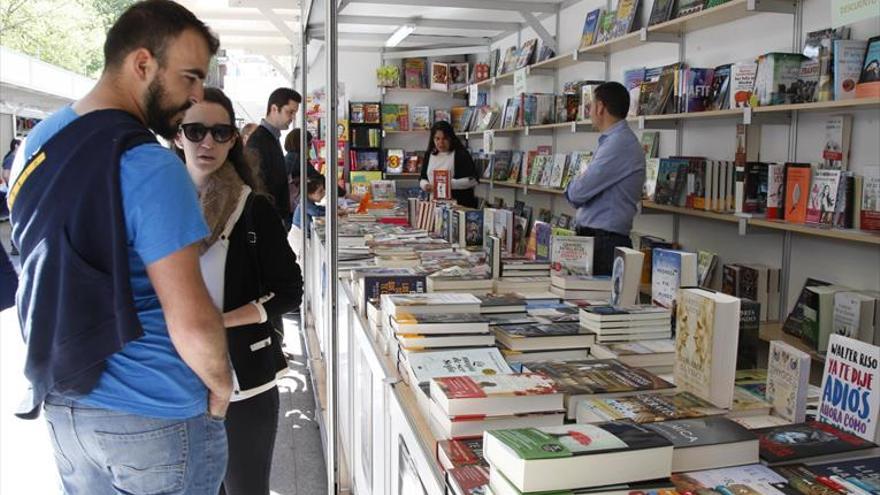 Feria del libro antiguo en el Bulevar