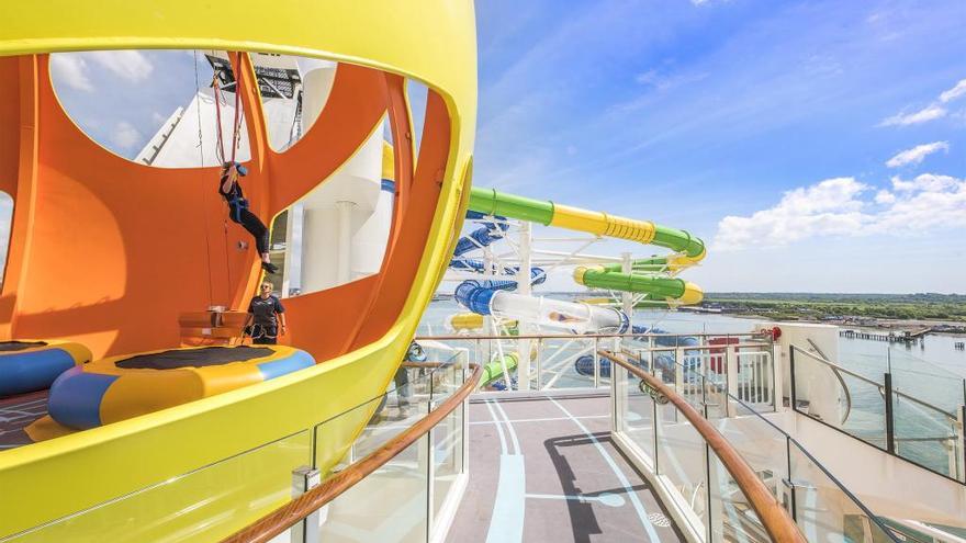 Una de las nuevas atracciones del remodelado crucero. // @RoyalCaribbean