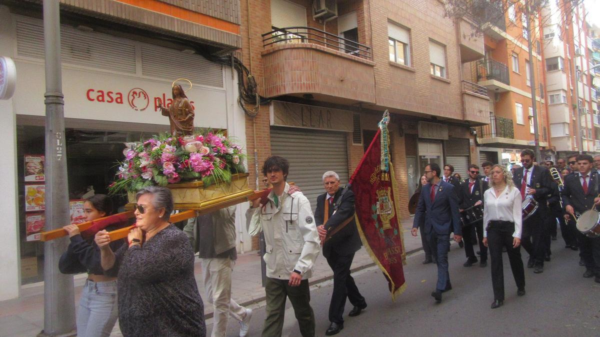 Pasacalle de recogida de nuevos músicos a su paso por la carretera Llíria.