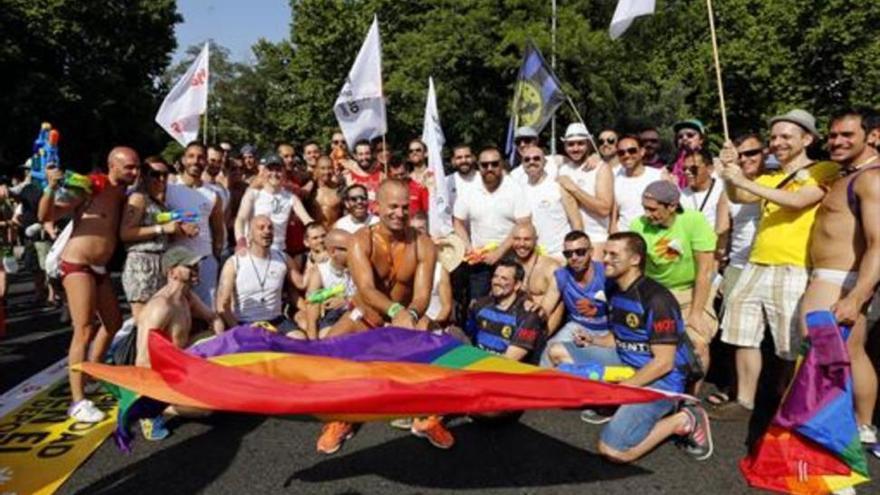 Orgullo Gay: Carmena pagará a la Policía Municipal 300.000 euros en horas extras por el World Pride Madrid 2017