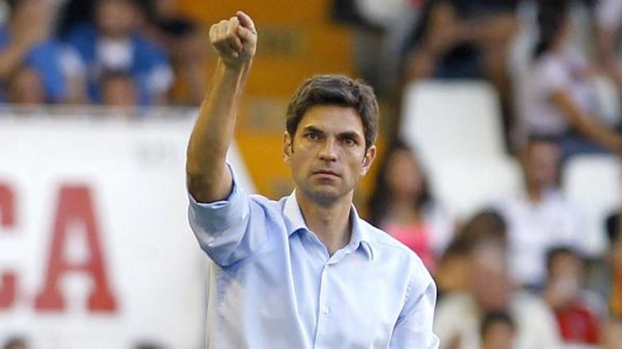 Pellegrino dando instruciones en Mestalla