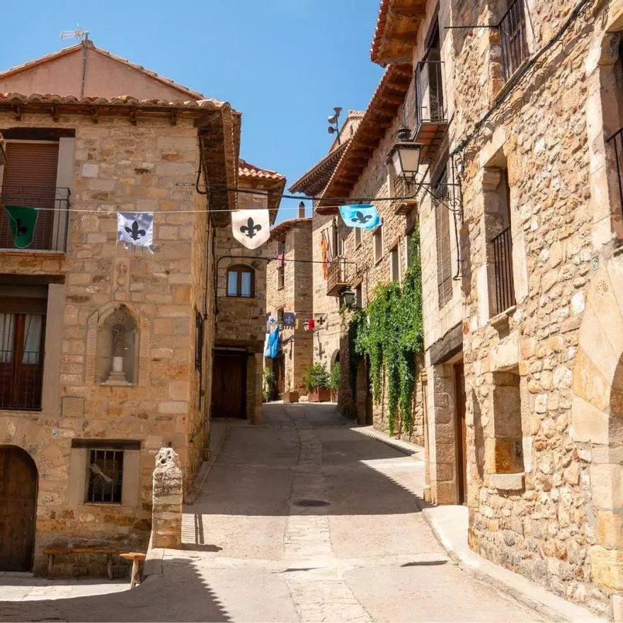 Entramos en el pueblo medieval más bonito de Teruel