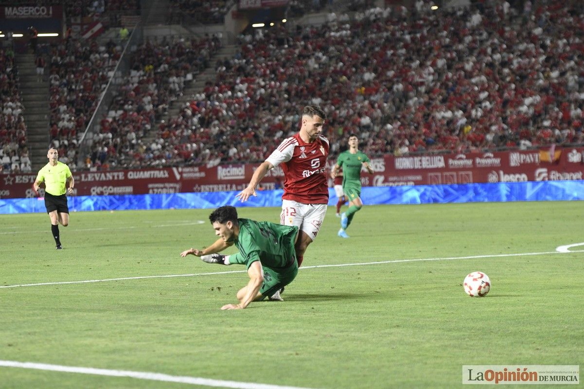 Así fue el encuentro del play off del Real Murcia y el Nástic en la lucha por el ascenso
