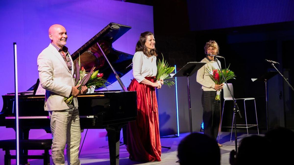 Francisco Poyato, Maria Hinojosa i Sílvia Bel al final del recital