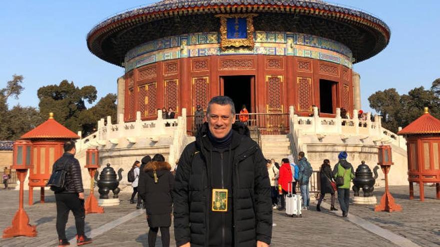 Martínez, en su visita al Templo del Cielo, en China.