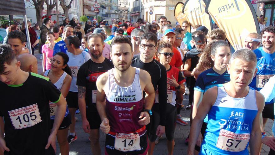 Vicenta Monreal y Sergio Domínguez triunfan en la Carrera Navideña de Jumilla