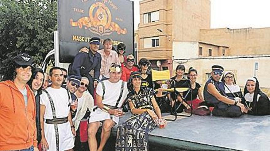 L’Alcora aúna fiesta y solidaridad con el premio de disfraces