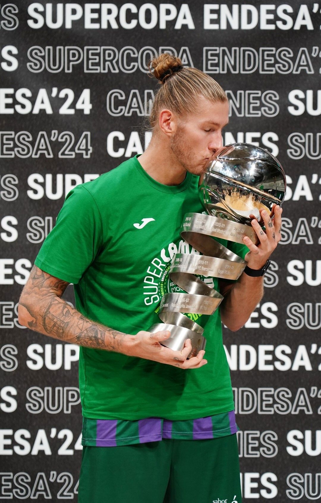 Sesión de fotos al Unicaja como campeón de la Supercopa de España 2024, tras derrotar al Real Madrid