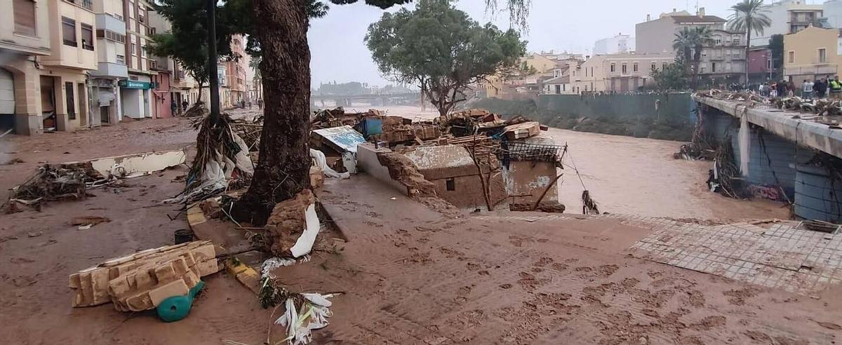 Lo que queda de lasede de Aldis Paiporta, completamente arrasada.