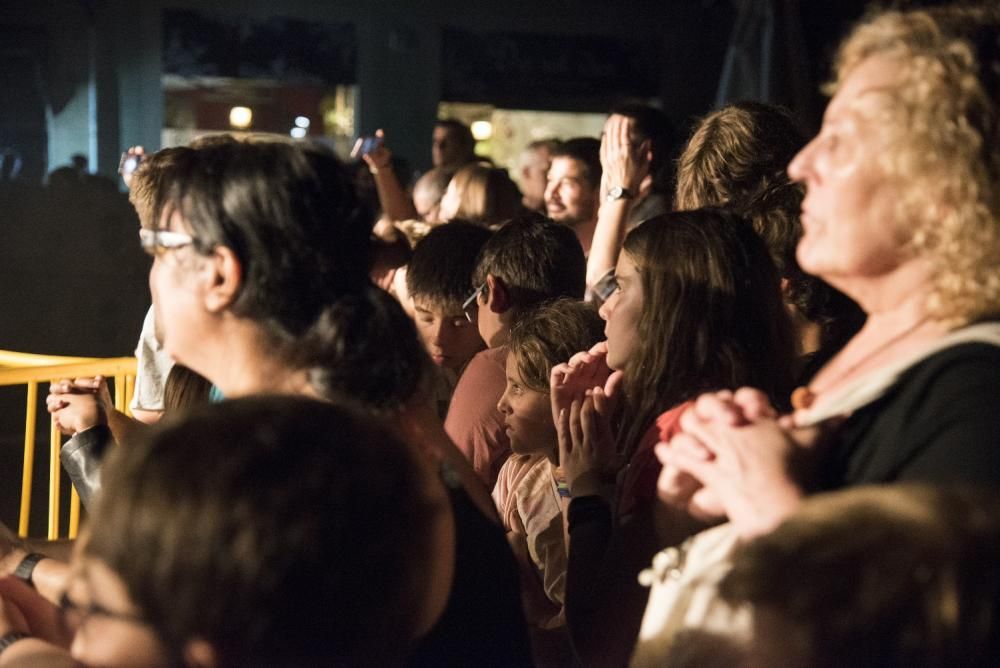 Concert de Gossos a la Plaça Major