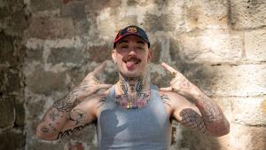 La Calva Tatuada converteix en novel·la la turistificació de Barcelona: «Aquí tot està pensat per al consum estranger»