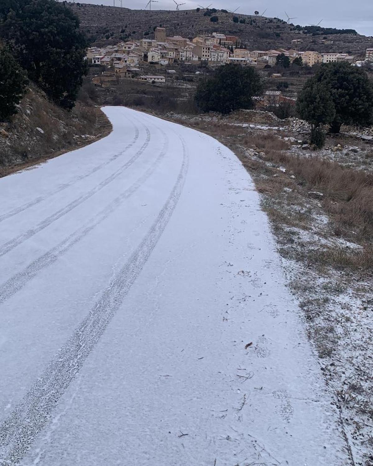 Acceso a portell desde vilafranca.jpg
