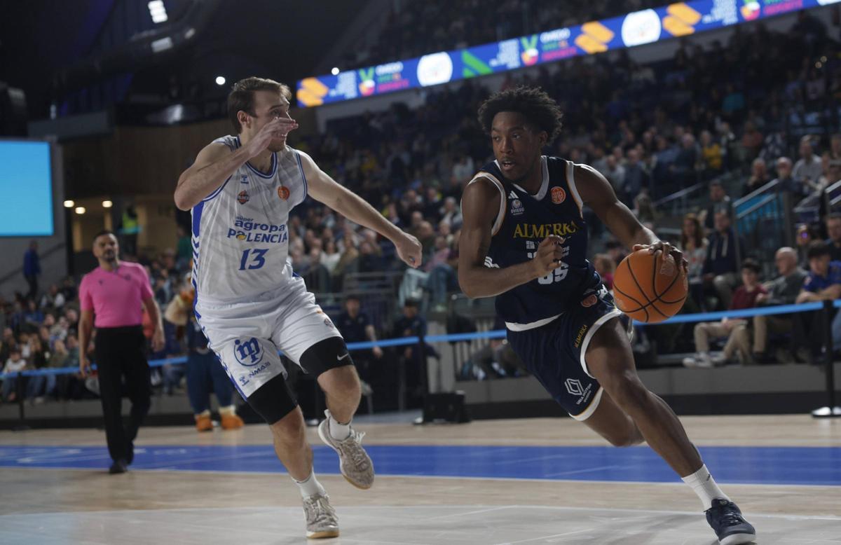 EN IMÁGENES: Así fue el Alimerka Oviedo Baloncesto-Súper Agropal Palencia en el Palacio de los Deportes