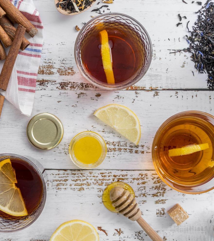 8 infusiones contra la retención de líquidos: son mano de santo para el vientre hinchado
