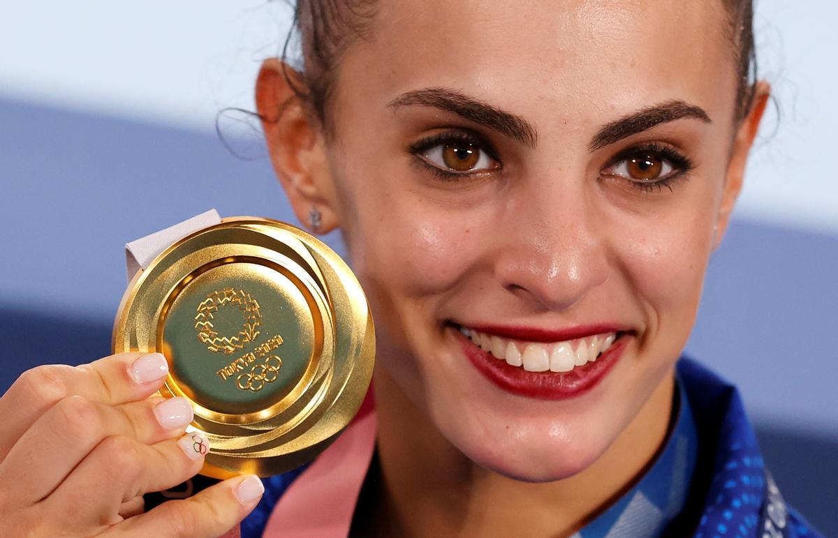 Ashram acaba con el orden establecido y gana el oro de rítmica a las rusas