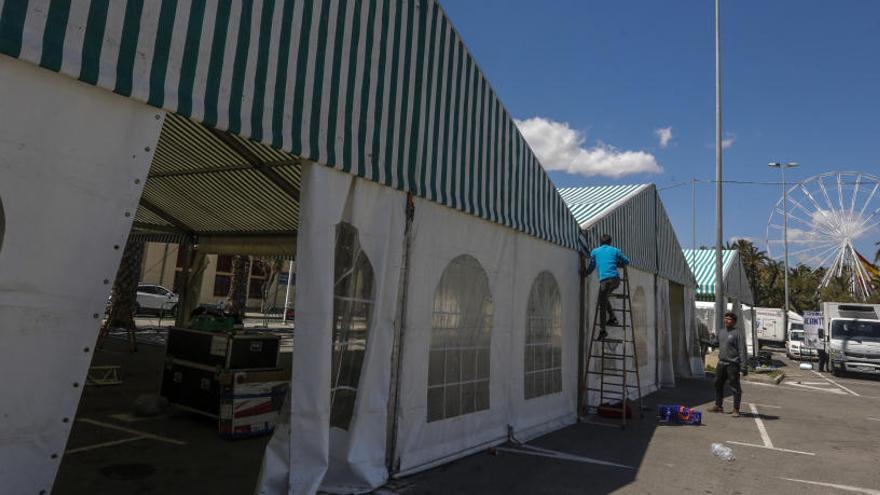 Montaje de la Feria de Andalucía en Candalix